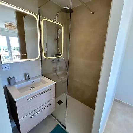 Lägenhet Le Cocon Des Floreal Bandol