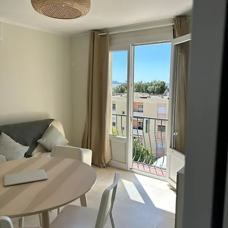 Le Cocon Des Floreal Διαμέρισμα *