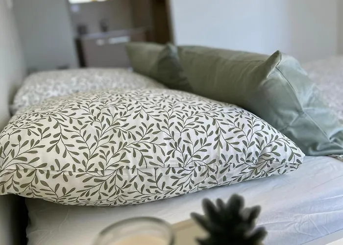 Le Cocon Des Floreal Apartment *